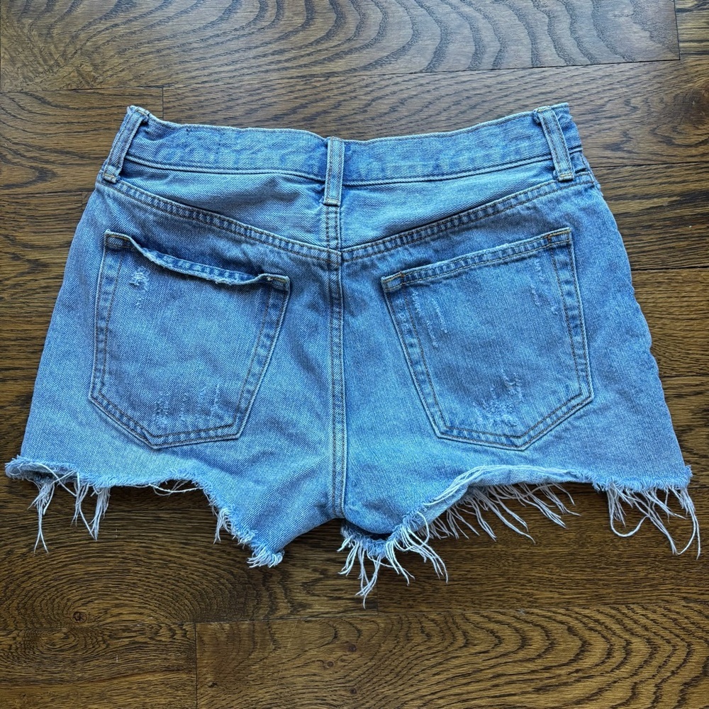 We The Free by Free People Distressed Denim Cutoff Shorts | Women’s Size 26 - Picture 7 of 7